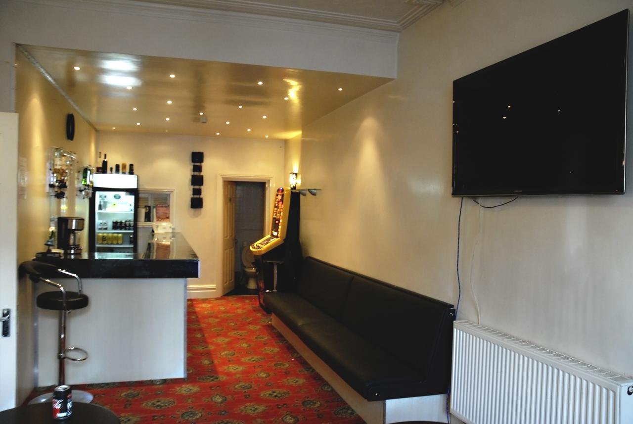 Hazelwood Group Hotel ブラックプール エクステリア 写真